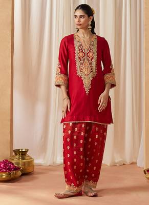 Deep red kurta with salwar and dupatta 3