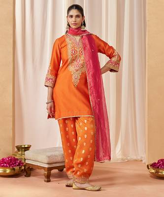Burnt orange kurta with salwar and dupatta 1