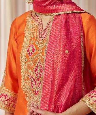 Burnt orange kurta with salwar and dupatta 2