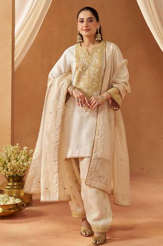 Daisy ivory kurta with salwar and dupatta