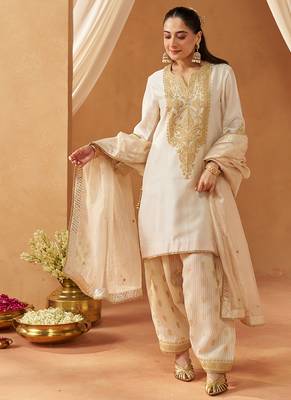 Daisy ivory kurta with salwar and dupatta 2