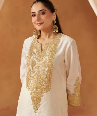 Daisy ivory kurta with salwar and dupatta 4