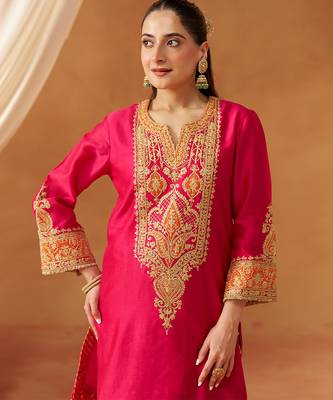 Hot pink kurta with salwar and dupatta 4