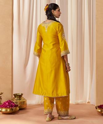 Mustard yellow chauga with salwar with dupatta 3