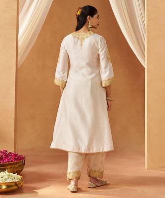 Daisy ivory chauga with salwar and dupatta 5