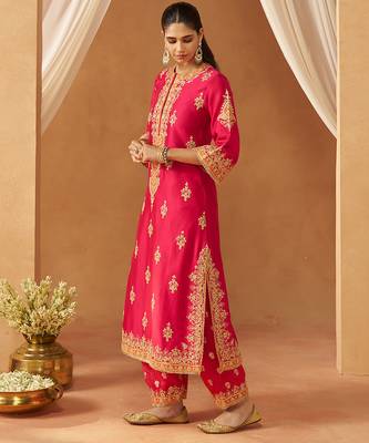 Hot pink kurta with salwar and dupatta 3