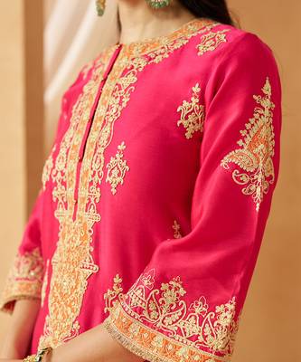 Hot pink kurta with salwar and dupatta 4