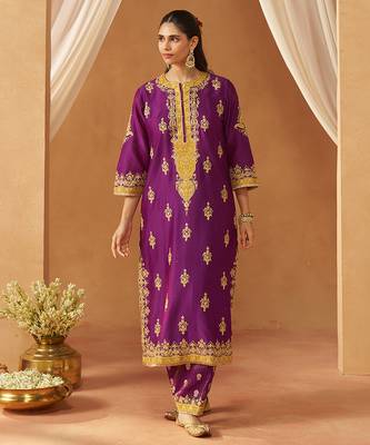 Deep purple kurta with salwar and dupatta 2