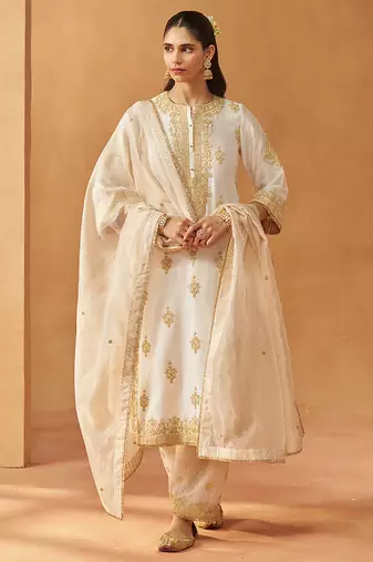Daisy ivory kurta with salwar and dupatta