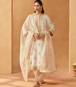 Daisy ivory kurta with salwar and dupatta