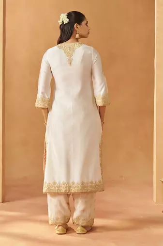 Daisy ivory kurta with salwar and dupatta