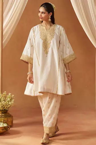 Daisy ivory kalidaar chauga with salwar and dupatta