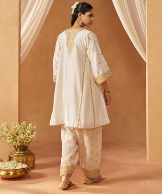 Daisy ivory kalidaar chauga with salwar and dupatta 4
