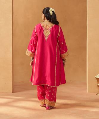 Hot pink kalidaar chauga with salwar with dupatta 4