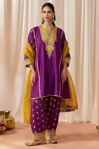 Deep purple kalidaar chauga with salwar with dupatta