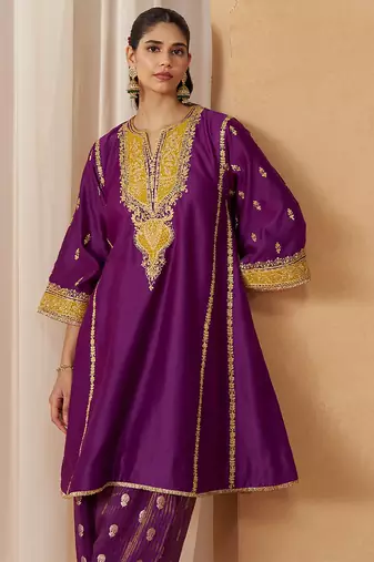 Deep purple kalidaar chauga with salwar with dupatta