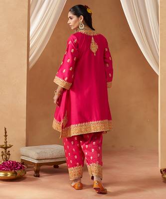 Hot pink kaaftan with salwar with dupatta 2