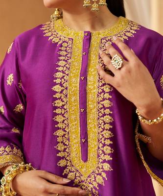 Deep purple kaaftan with salwar with dupatta 4