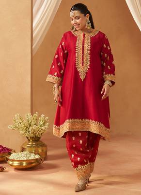 Deep red kaaftan with salwar with dupatta 2
