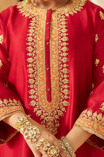 Deep red kaaftan with salwar with dupatta