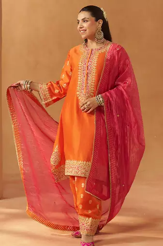 Burnt orange kaaftan with salwar with dupatta