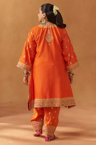 Burnt orange kaaftan with salwar with dupatta