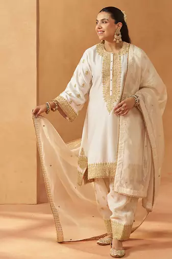 Daisy ivory kaaftan with salwar with dupatta