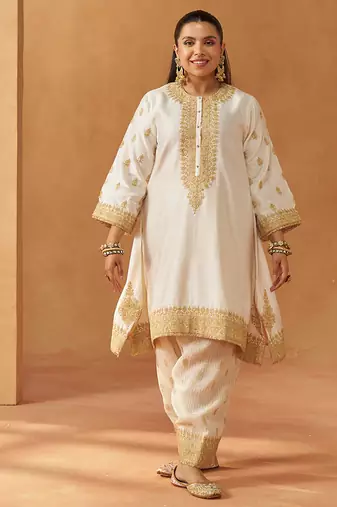 Daisy ivory kaaftan with salwar with dupatta