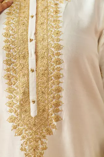 Daisy ivory kaaftan with salwar with dupatta