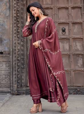 Brown embroidered vichitra silk kurti with pant and duppata set 4