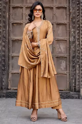 Gold embroidered vichitra silk kurti with pant and duppata set