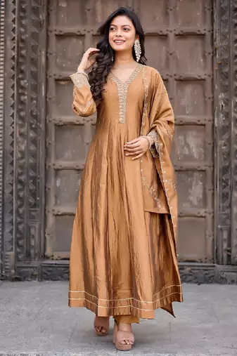 Gold embroidered vichitra silk kurti with pant and duppata set