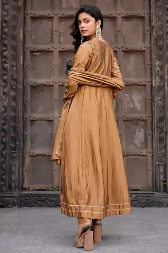 Gold embroidered vichitra silk kurti with pant and duppata set