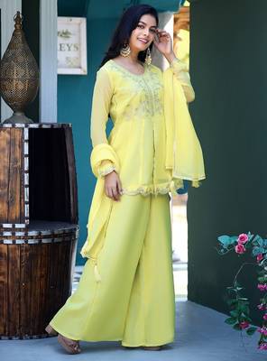 Light-yellow embroidered crunchy silk kurti with plazzo and duppata set 4