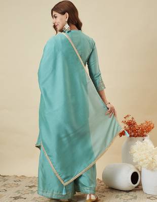 Blue embroidered vichitra silk kurti with plazzo and duppata set 4
