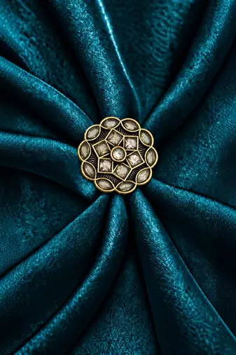 Champagne geometric floral adjustable finger ring