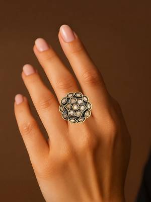 Champagne geometric floral adjustable finger ring 4
