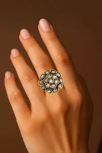 Champagne geometric floral adjustable finger ring