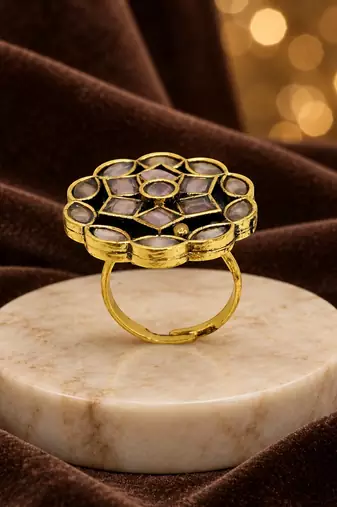 Pink geometric floral adjustable finger ring
