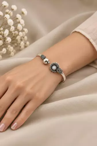German silver oxidized clear minimal kada bracelet