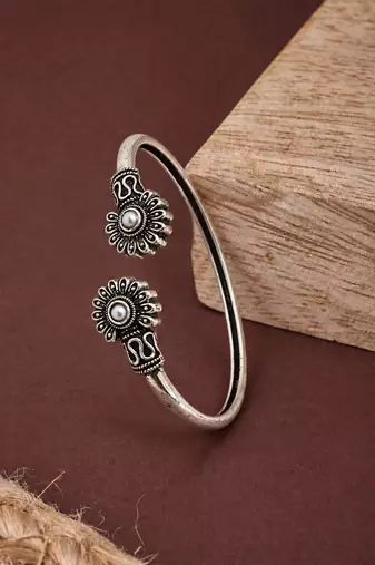German silver oxidized white minimal kada bracelet