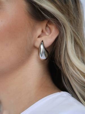 Teardrop anti tarnish stud earrings 5