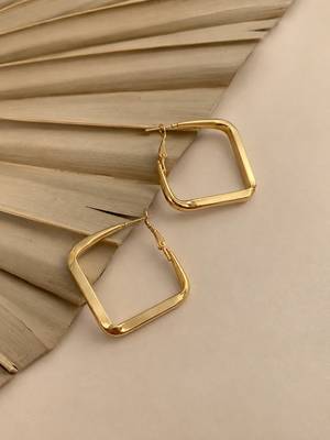 Square gold tone anti tarnish hoop earrings 1
