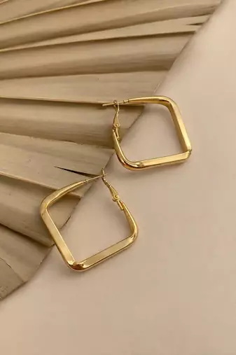 Square gold tone anti tarnish hoop earrings