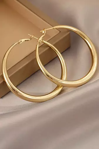 Classic circle gold tone anti tarnish hoop earrings