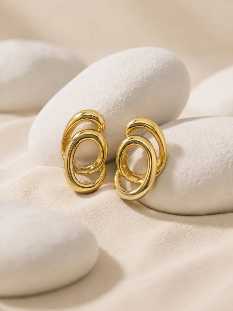 Intertwined stainless steel anti tarnish stud earrings