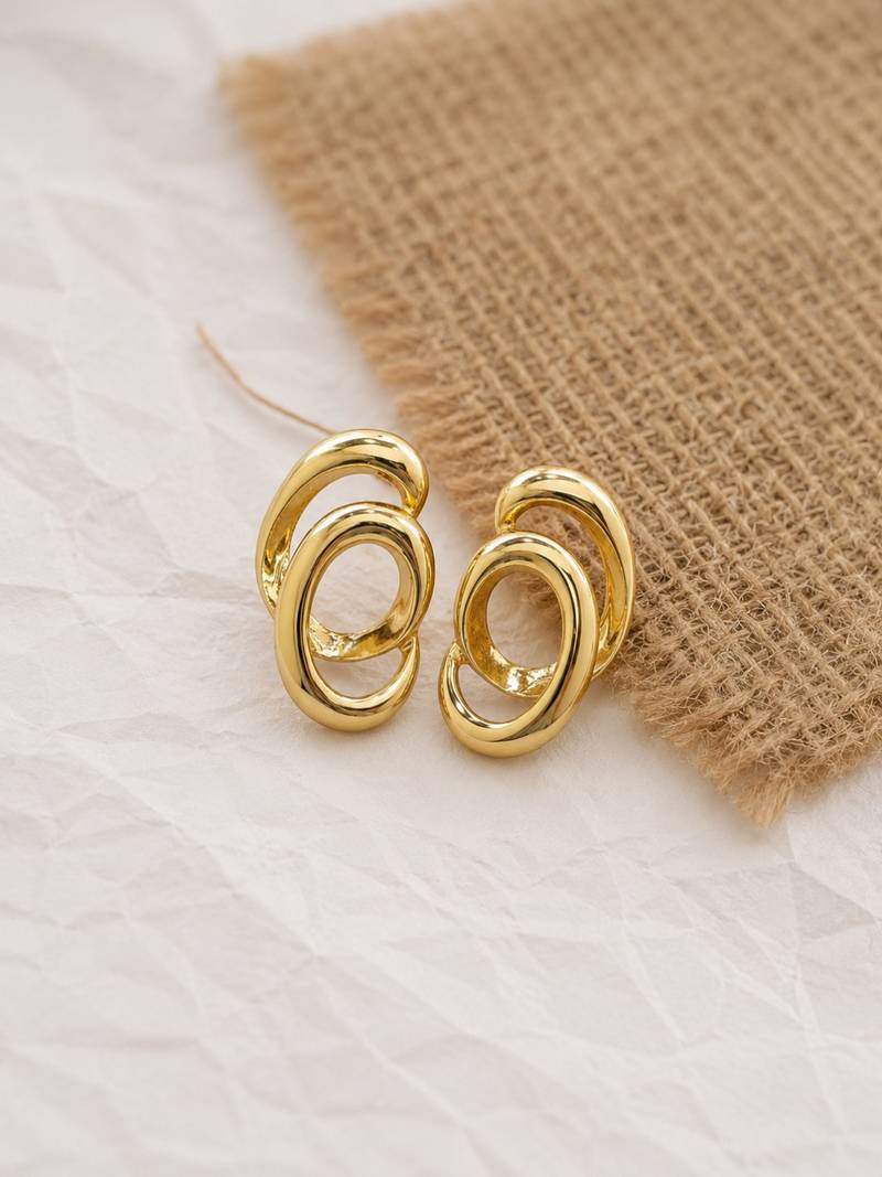 Intertwined stainless steel anti tarnish stud earrings