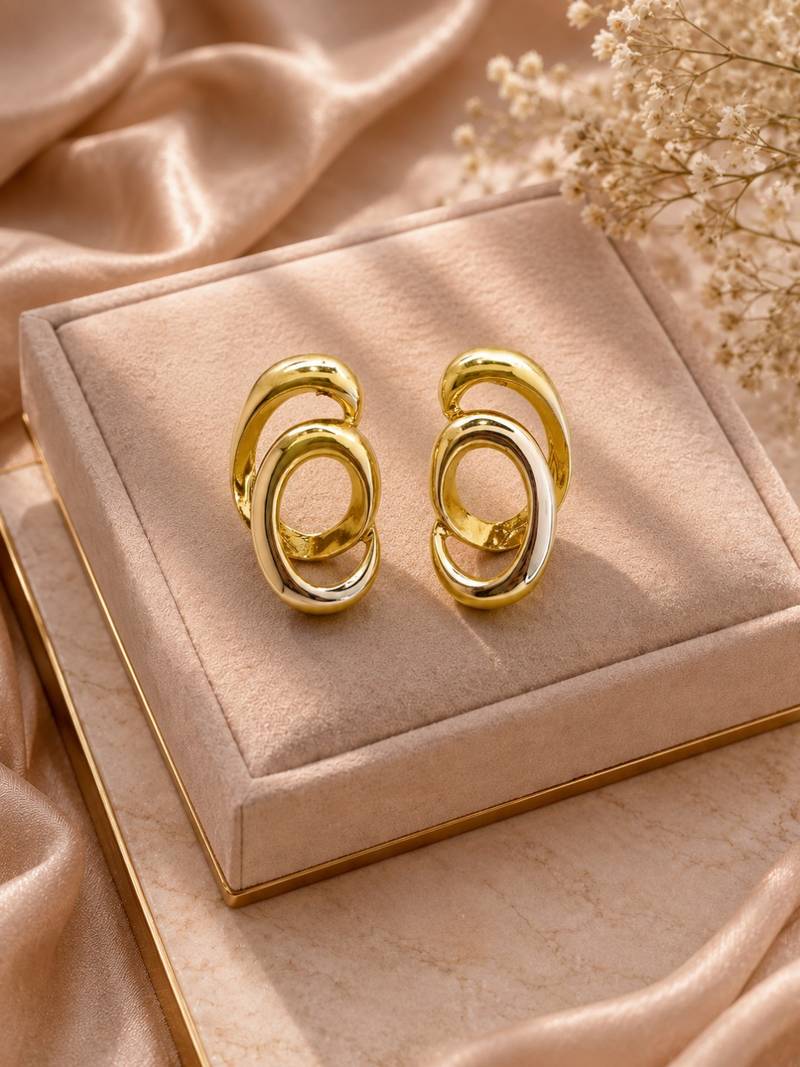 Intertwined stainless steel anti tarnish stud earrings