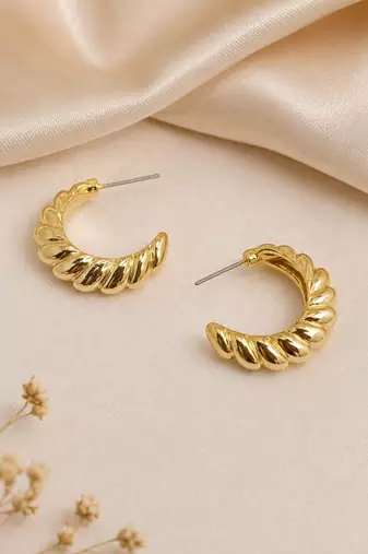 Anti tarnish croissant hoop earrings