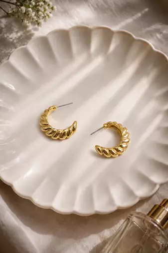 Anti tarnish croissant hoop earrings